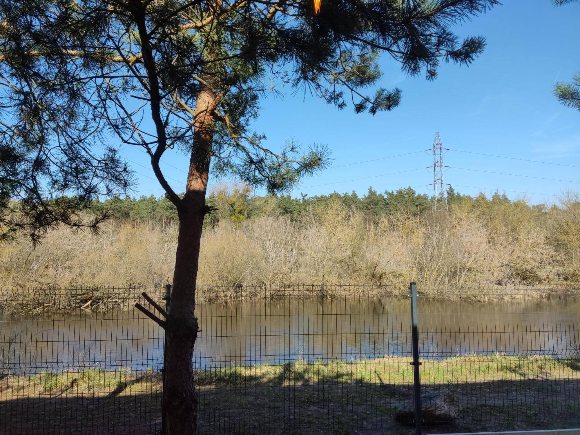 Domek Caloroczny Nad Rzeka Wkra Pomiechówek Exterior foto